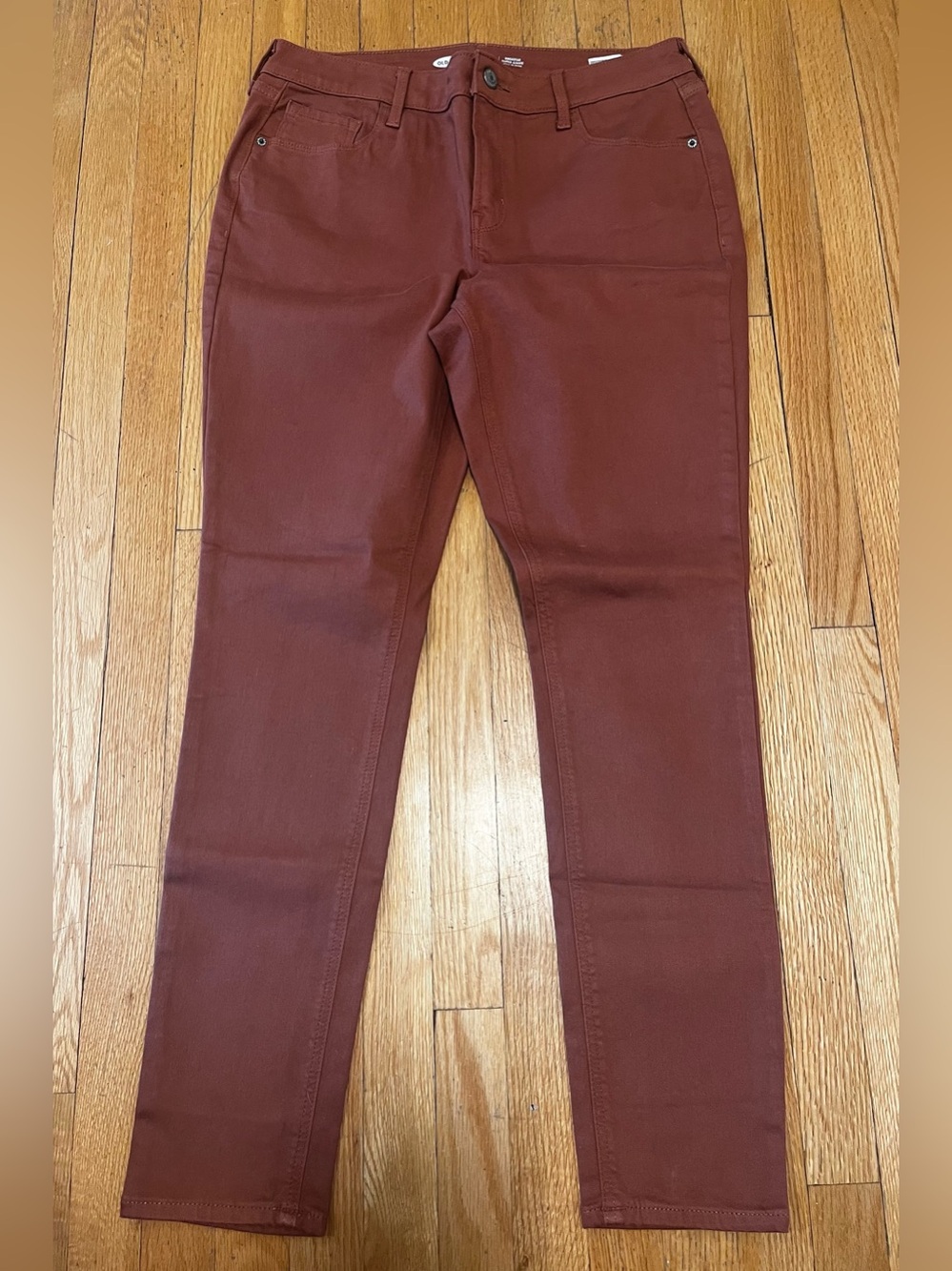 NWOT- Rockstar Super Skinny, Copper Rust colour, Old Navy, Women’s size 12